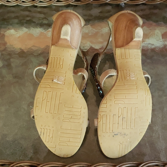 Pelle Moda Beaded Back Zip Stacked Heel Sandals 7M - Picture 8 of 8